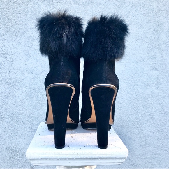 BCBGMAXAZRIA BLACK PLATFORM SUEDE/RABBIT FUR BOOTS - Picture 3 of 8